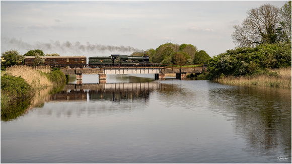 Crossing the River Huntspill